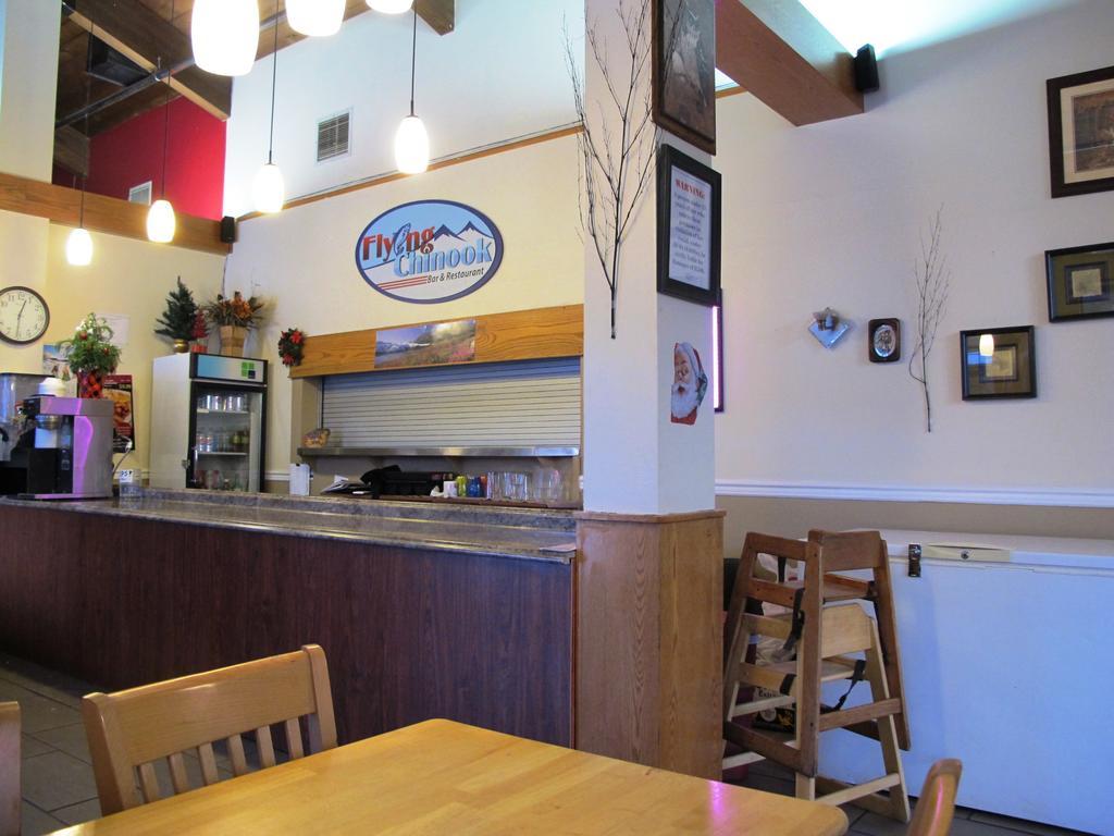 Barratt Inn Anchorage Airport Экстерьер фото